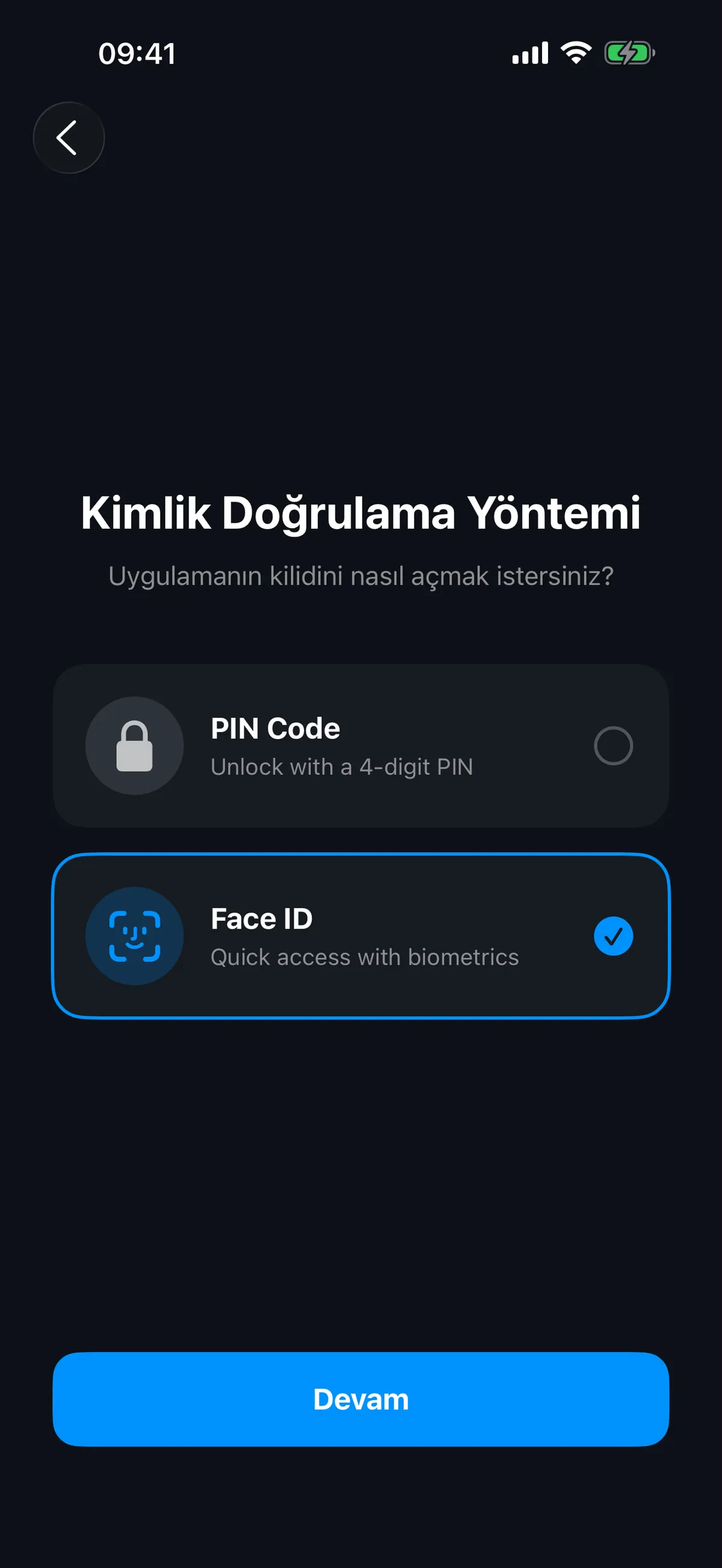 Face ID ve PIN doğrulama seçeneklerini gösteren AppLocker ekranı